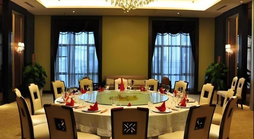 Country Garden Phoenix Hotel 선양 외부 사진